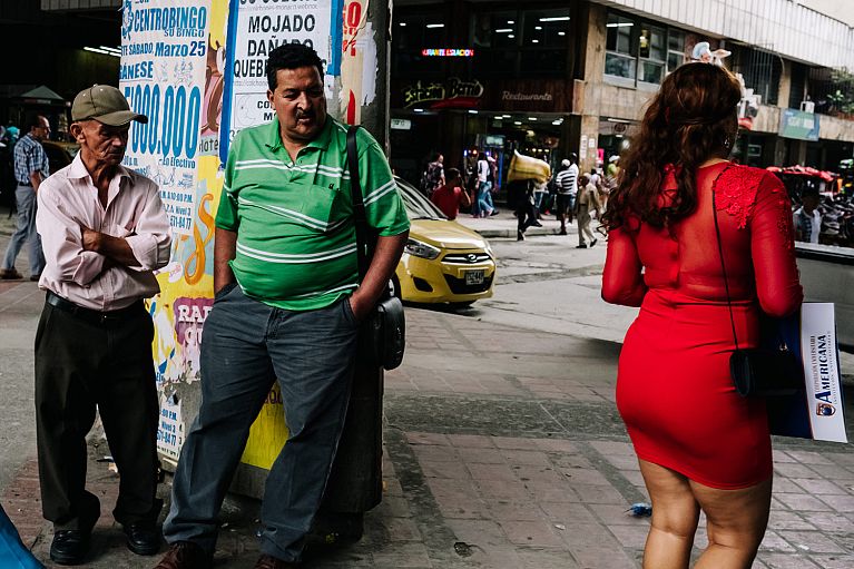colombia street photography medellin