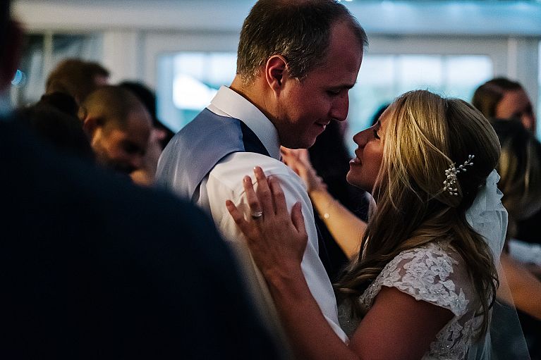 monkey island wedding berkshire