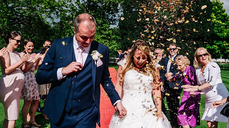 monkey island wedding berkshire